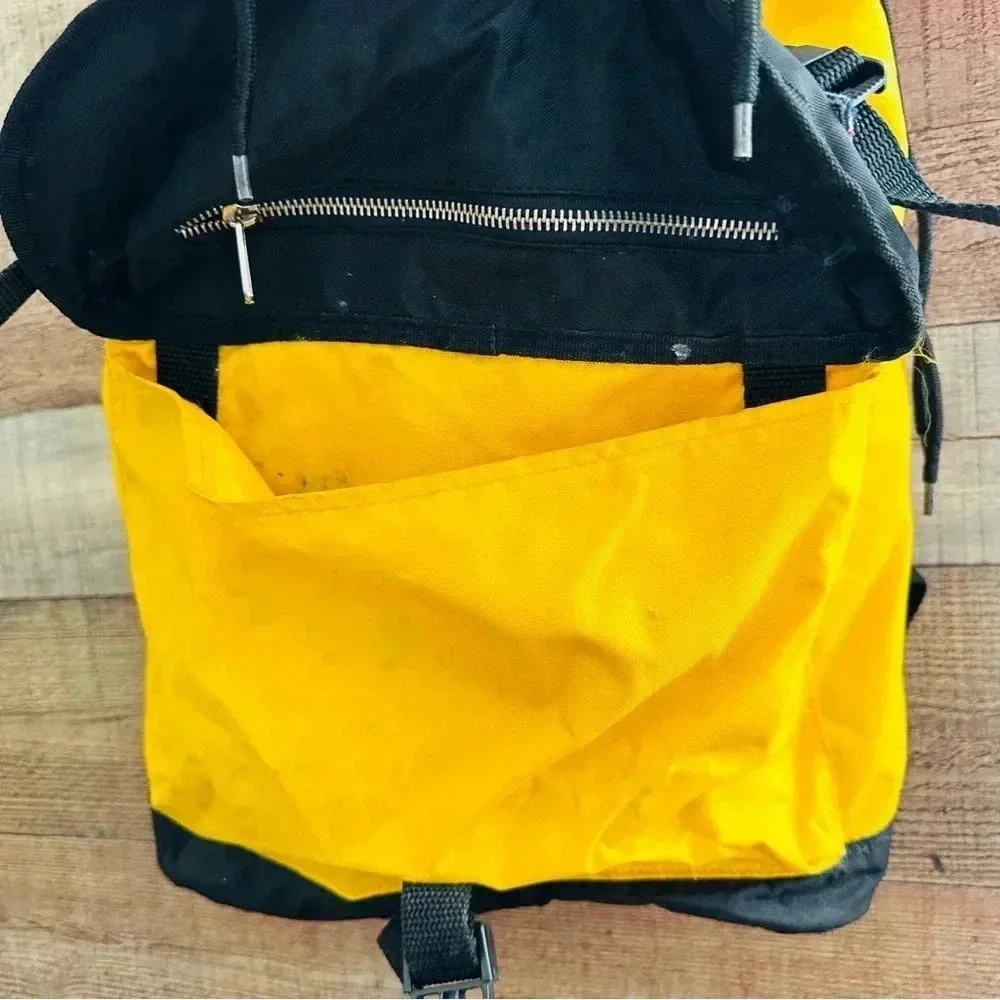 Tommy Hilfiger pre loved